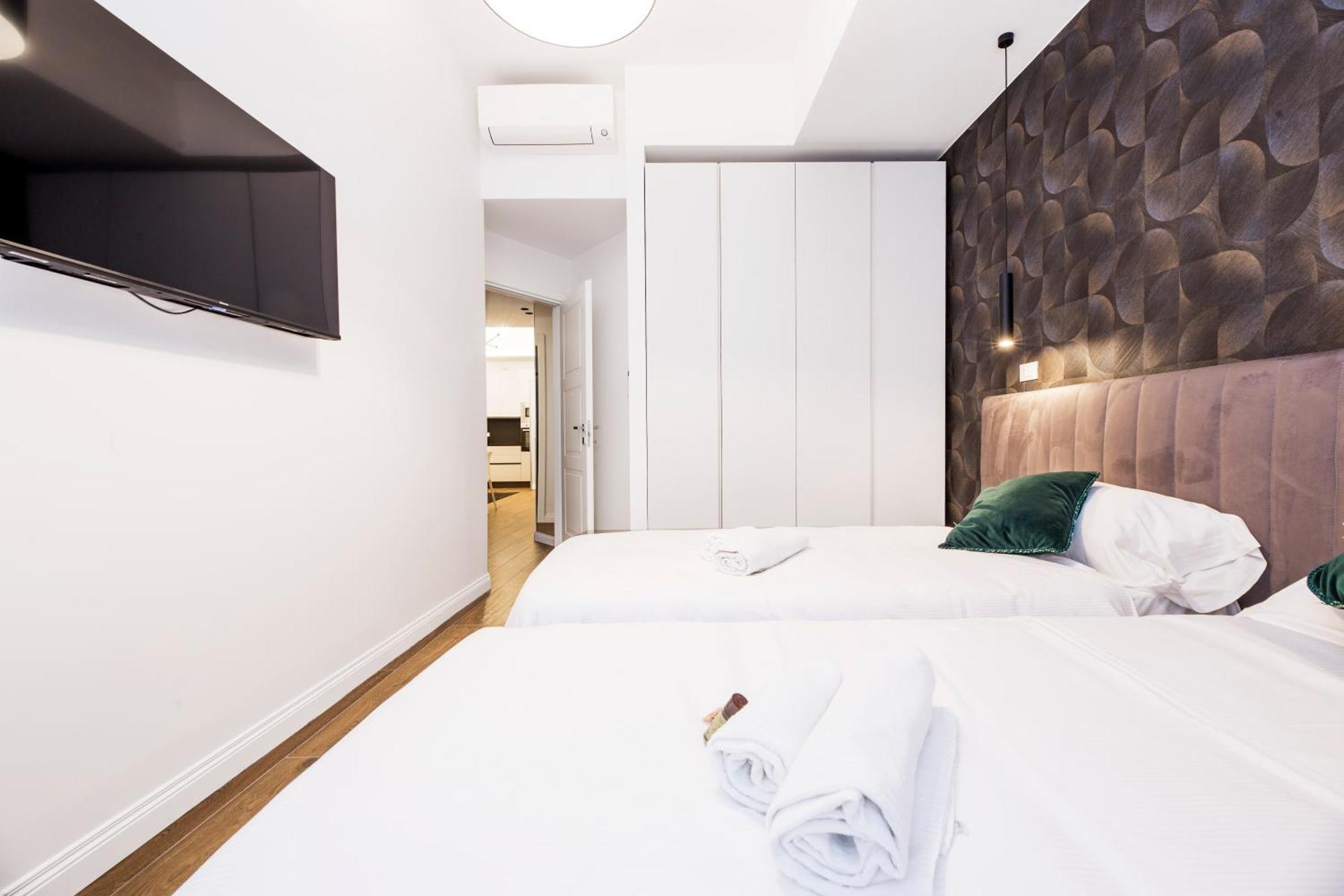 Apartment Joivy Chic In Piazza Dante, Genoa