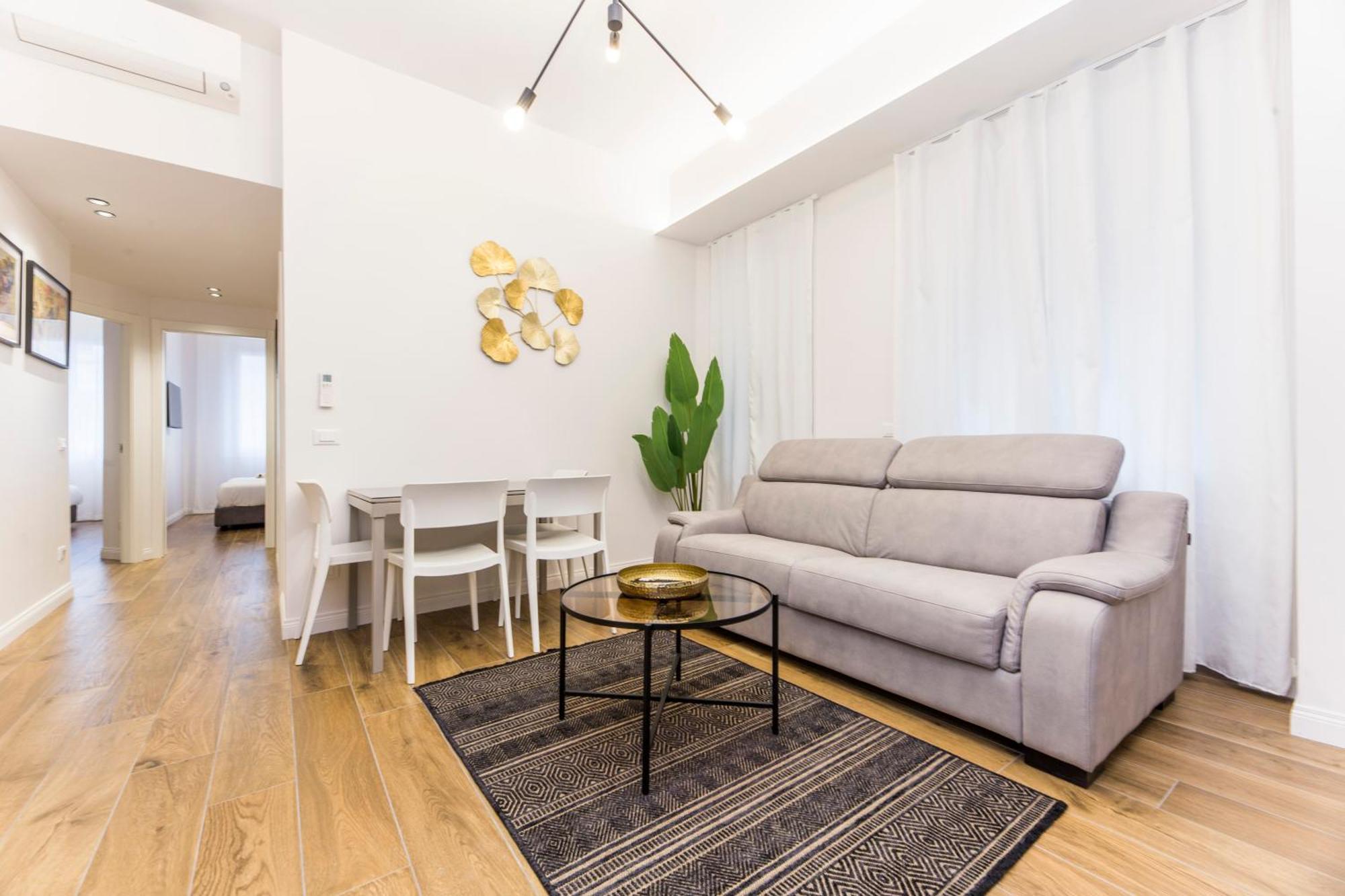 Joivy Chic In Piazza Dante, Apartment Genoa